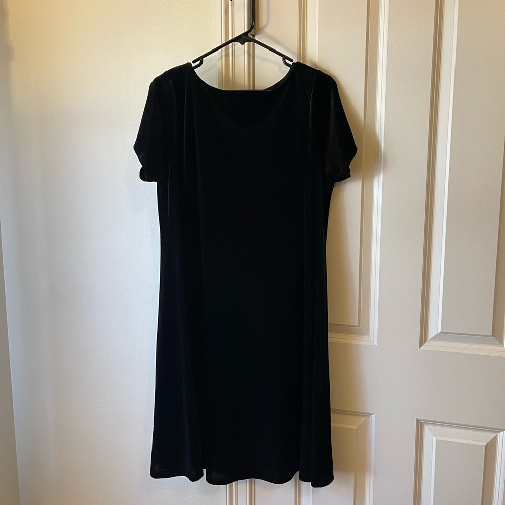 Lane Bryant Black Velvet Swing Dress 14/16 EUC
